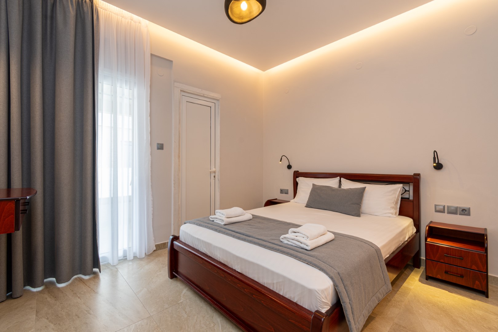 Double Studio (B3) – 2nd Floor | Garden-View Balcony