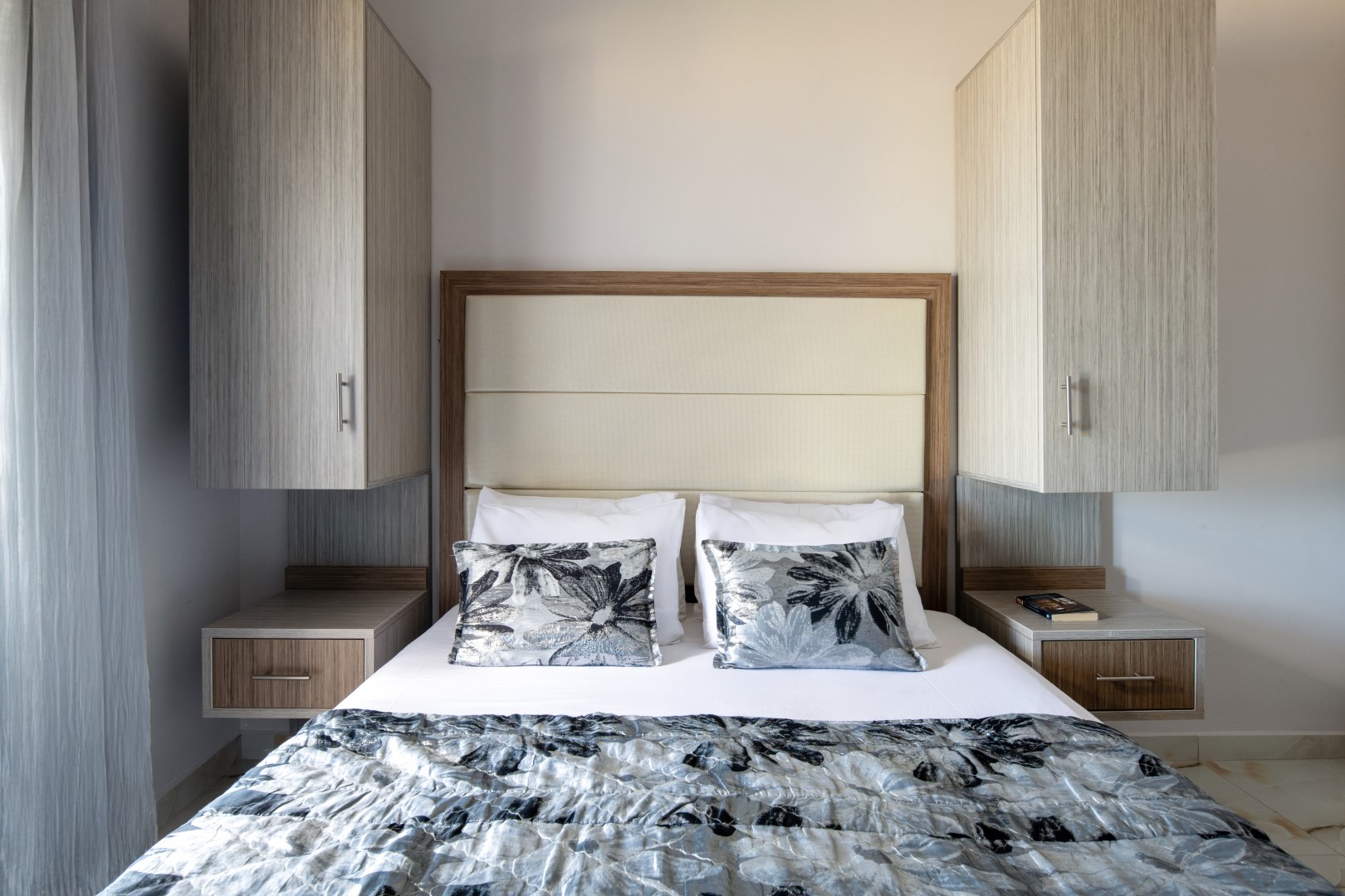 Deluxe Triple Studio (No. 07) – 2nd Floor with Sea-View Balcony