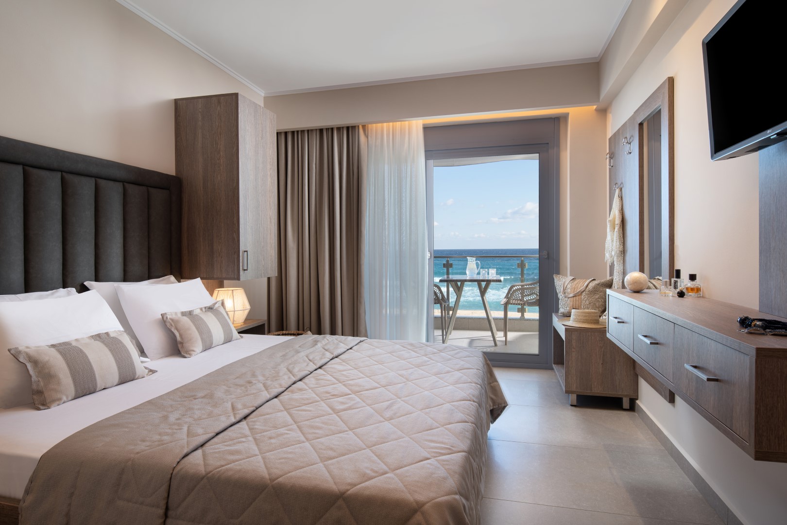 Superior Sea View Studio (304)