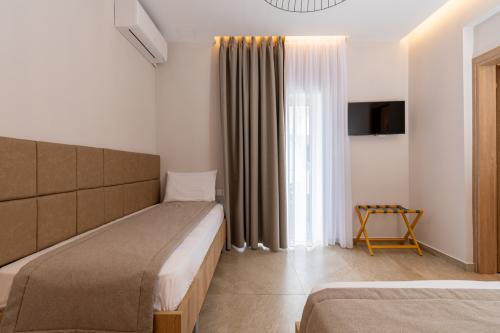 family_suite_a1_a8_8036